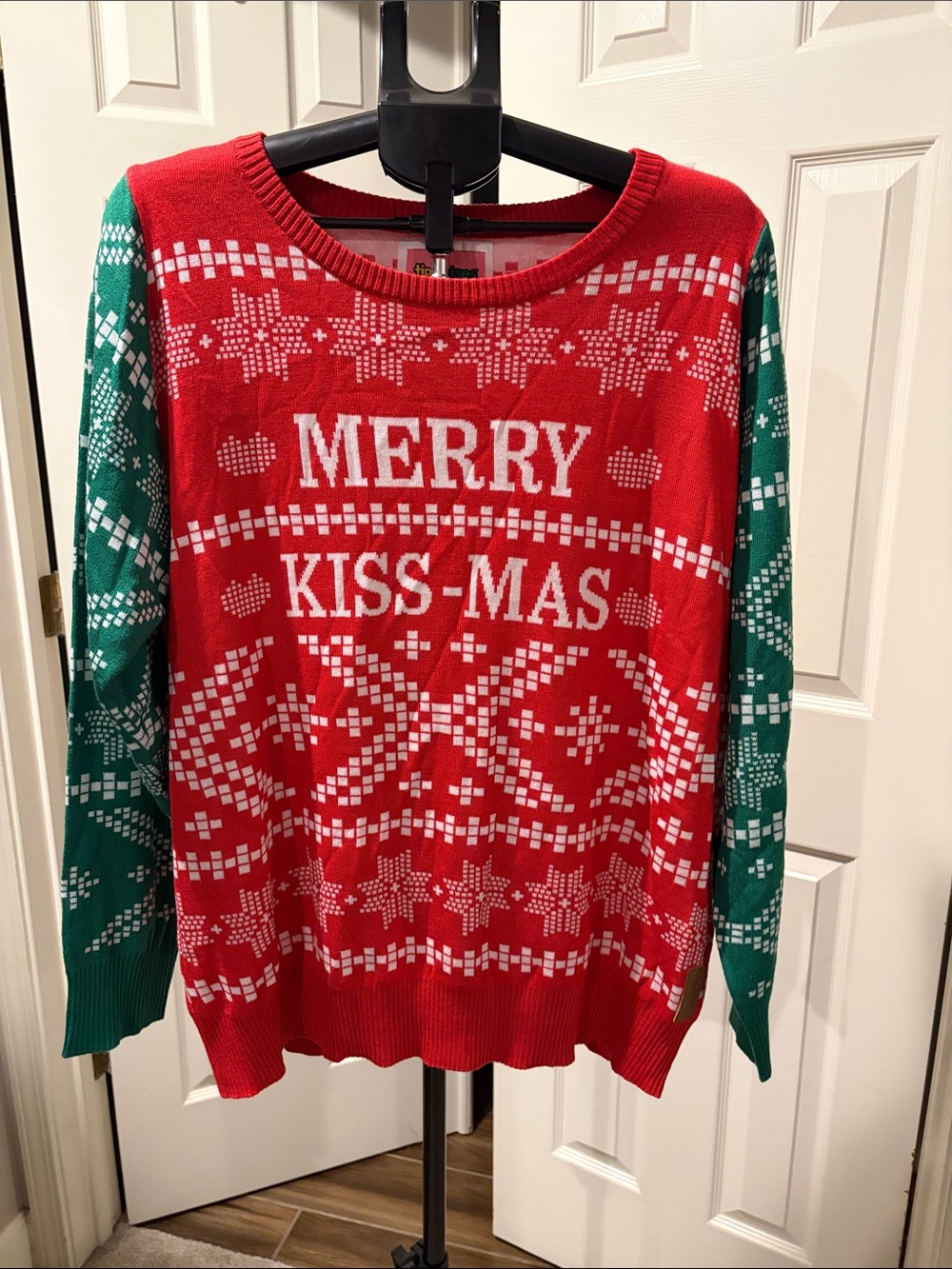 Tipsy Elves Merry Kiss-Mas Red & Green Holiday Sweater XL